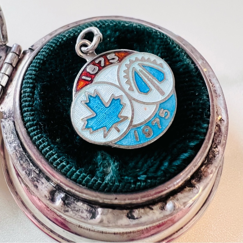 Unusual Vintage 1975 Sterling Silver .925 Enamel Pendant / Charm